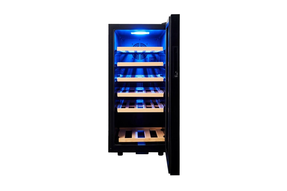 Однозонный шкаф Vinosafe VSF32AM