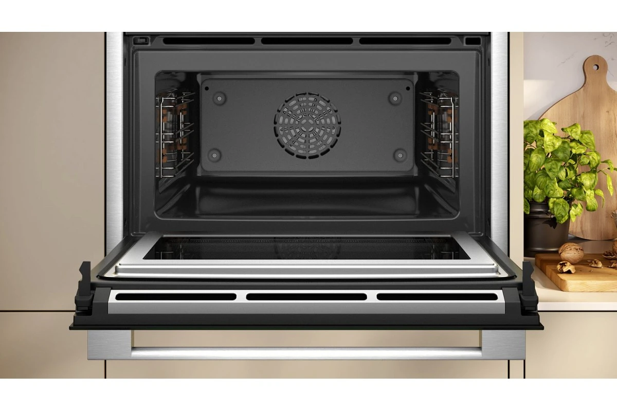 Компактный духовой шкаф с микроволнами Neff C24MS31N0