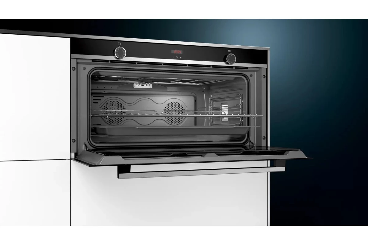 Духовой шкаф Siemens VB554CCR0