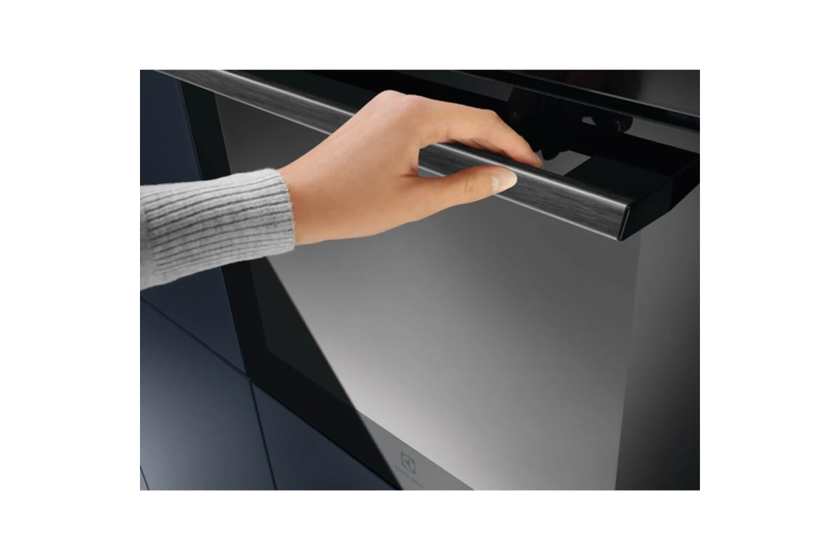 Духовой шкаф Electrolux KODEF70BZ