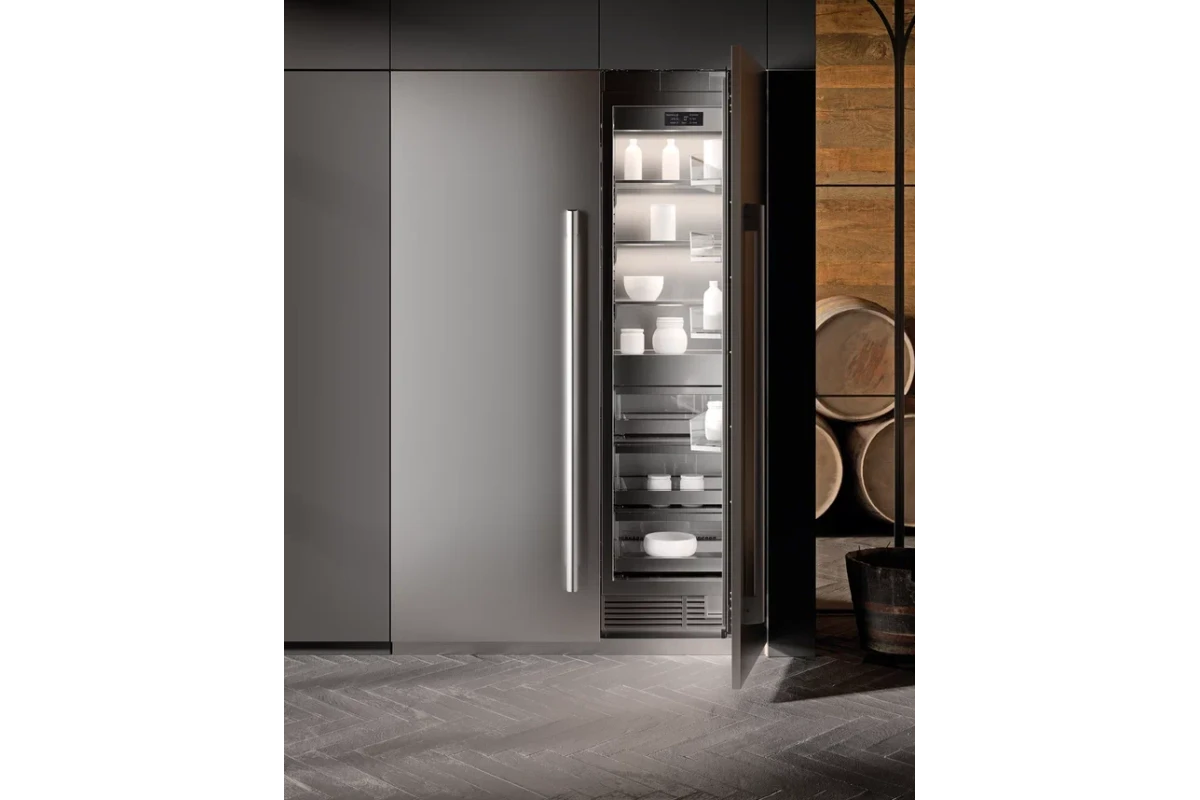 Холодильник Signature Kitchen Suite SKSCR2431P