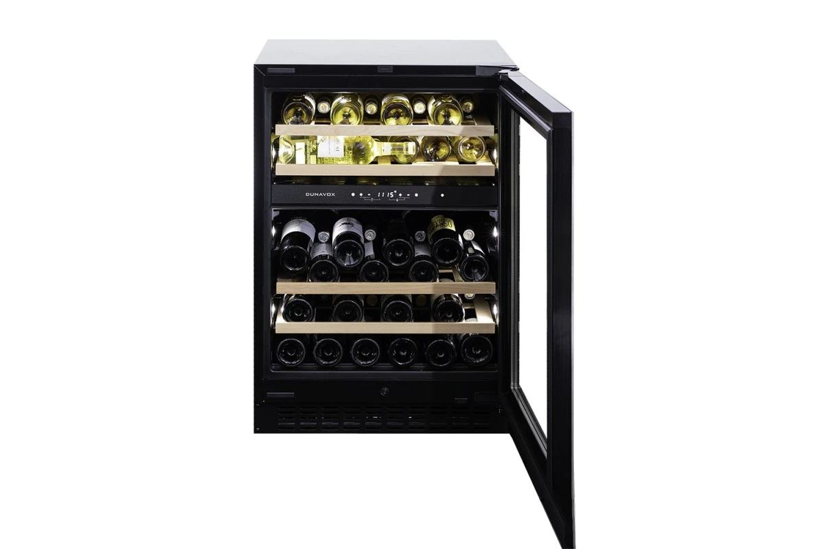Винный шкаф Dunavox DAUF-45.125DSS.TO