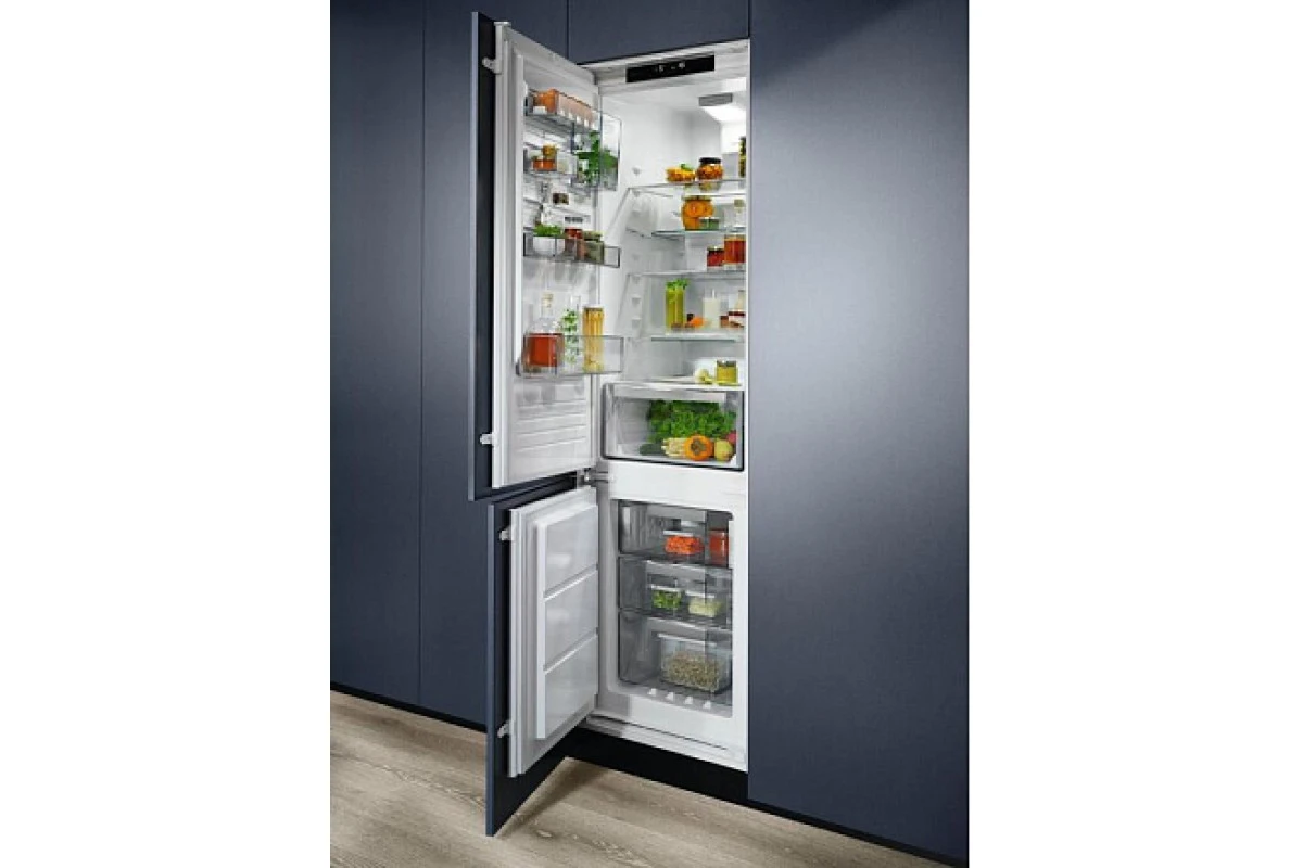 Встраиваемый холодильник Electrolux ENS8TE19S