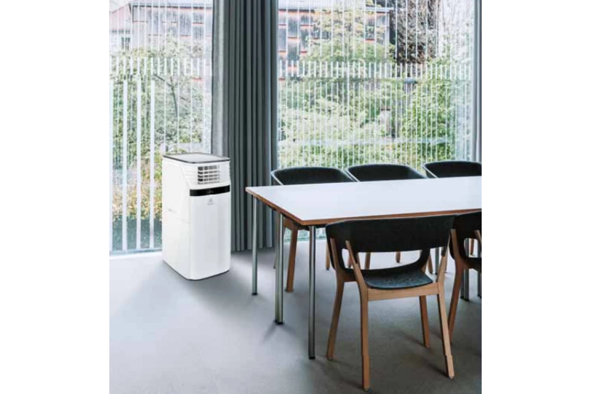 Мобильный кондиционер Electrolux Ice Column EACM-22 JK/N3