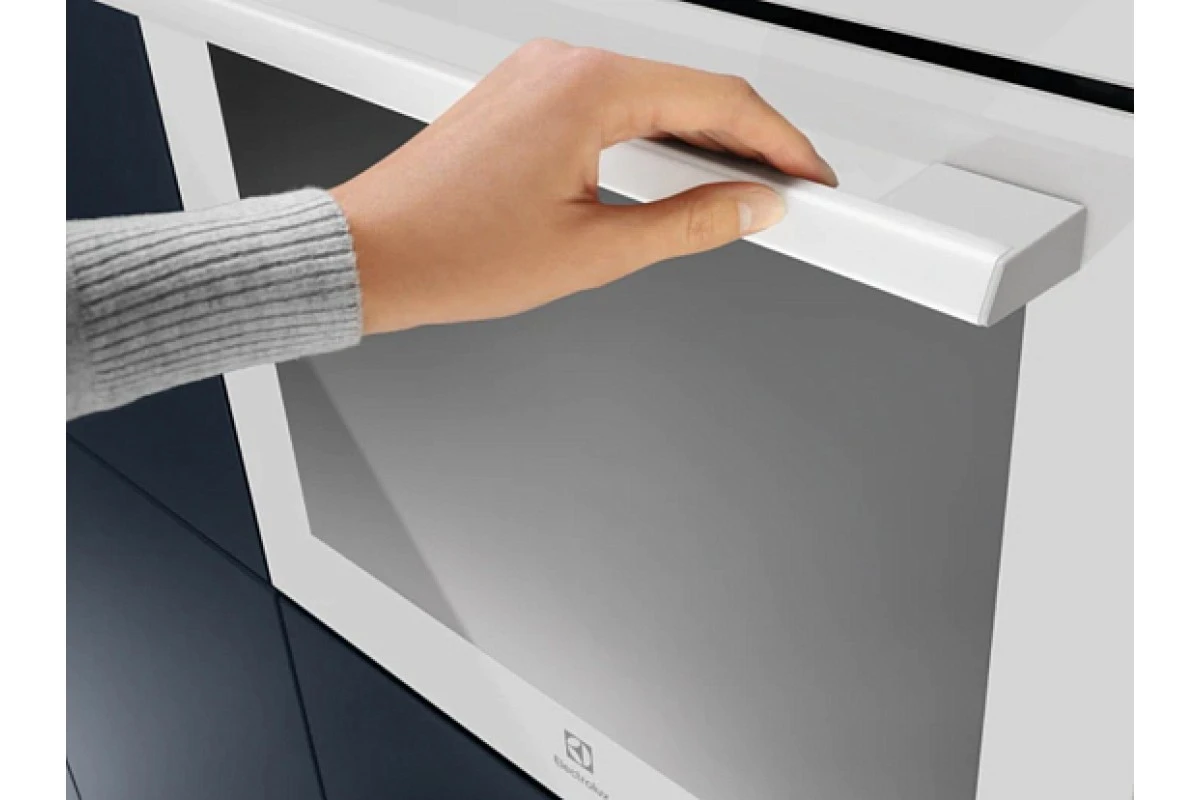 Духовой шкаф Electrolux OEH3H40BW