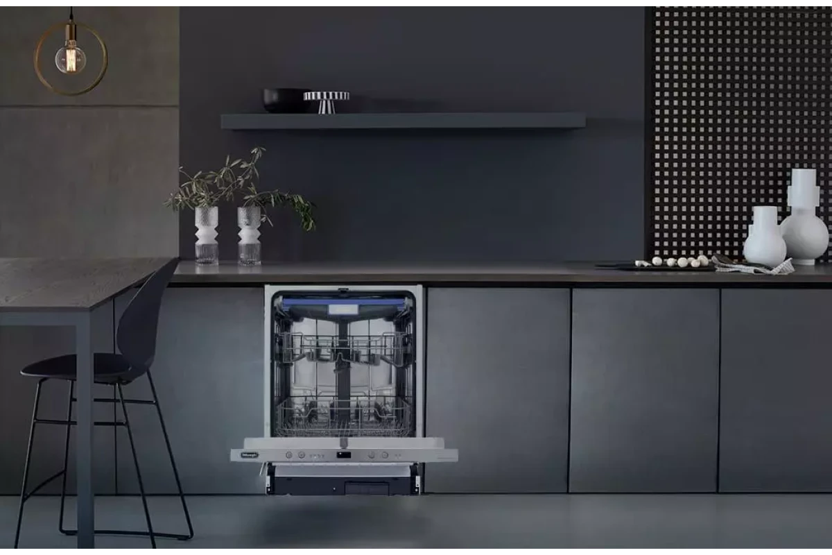 Посудомоечная машина DeLonghi DDW06F Granate platinum