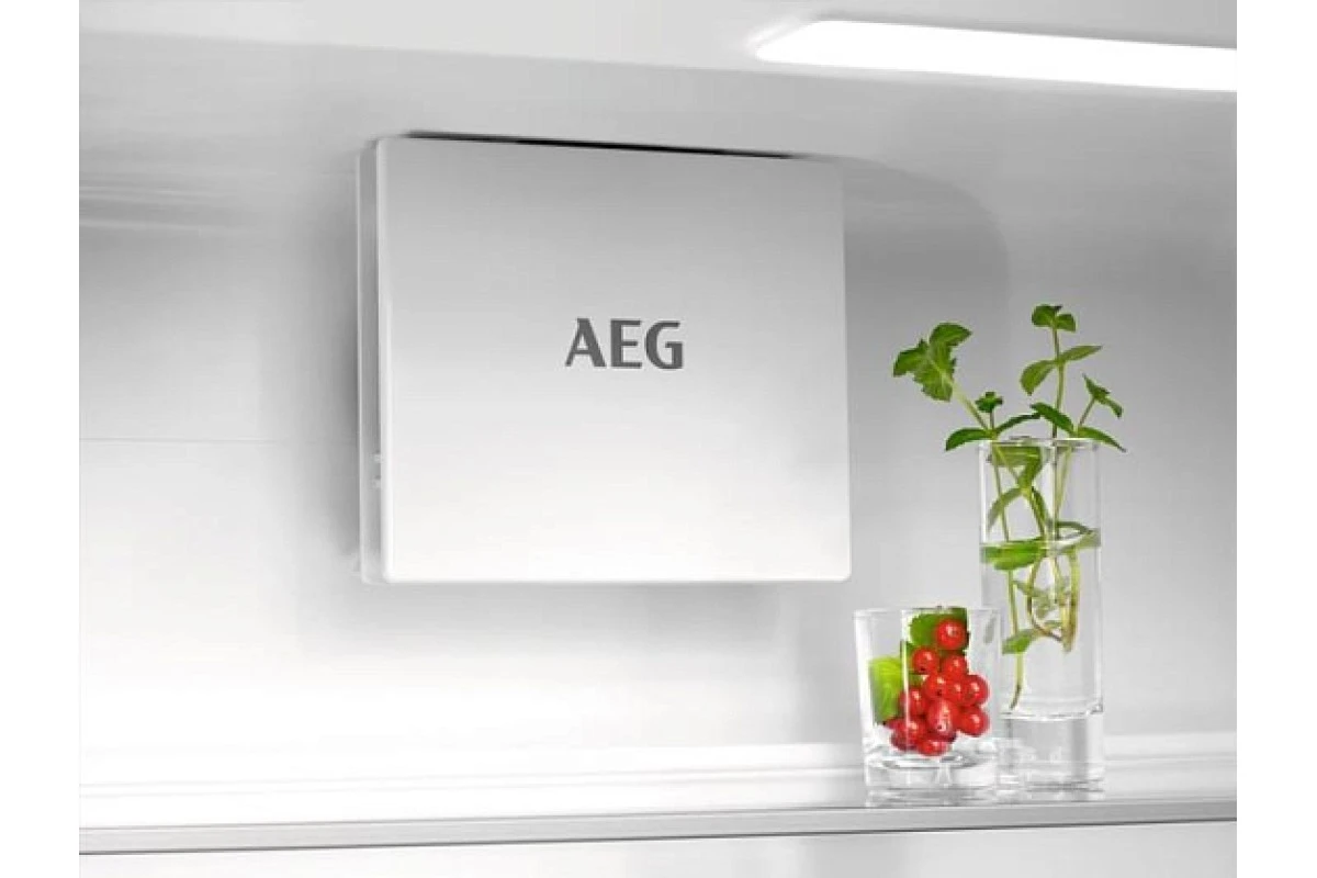 Встраиваемый холодильник AEG NSC7G751ES