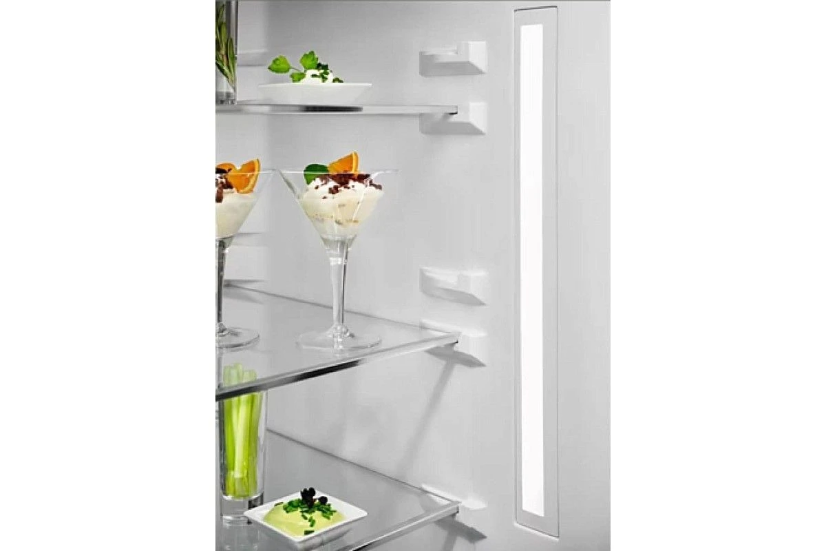 Холодильник Electrolux LNT 7ME36 K2