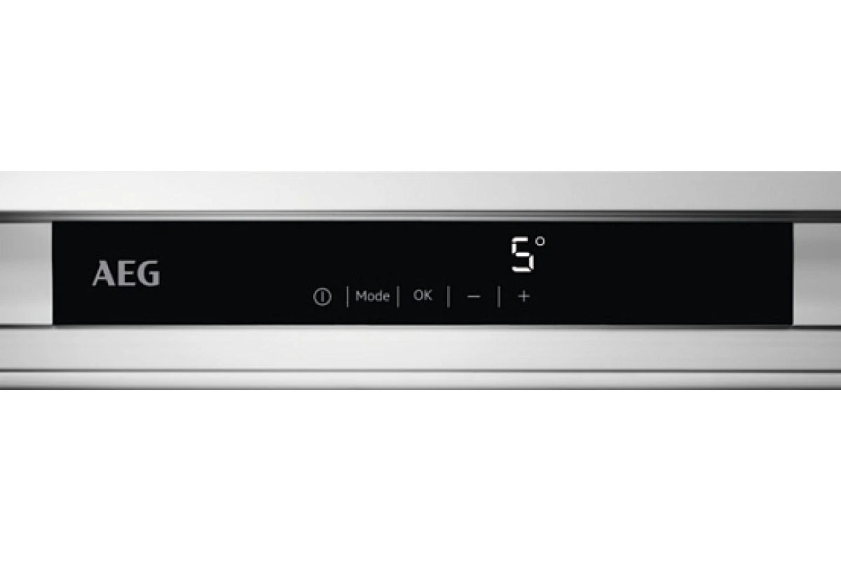 Встраиваемый холодильник AEG SKE818F1DC