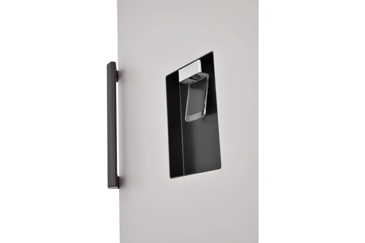 Однокамерный холодильник LG GC-F411EVDM