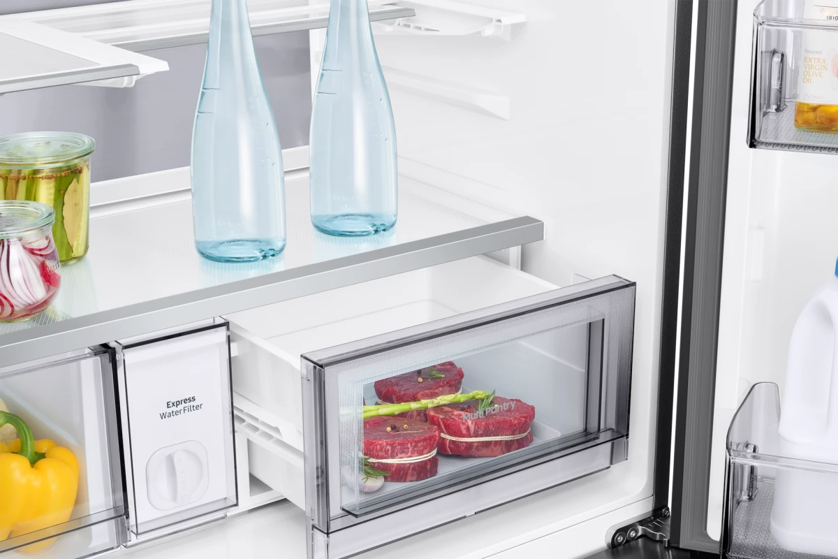 Многодверный холодильник Samsung RM90F67C1WWR
