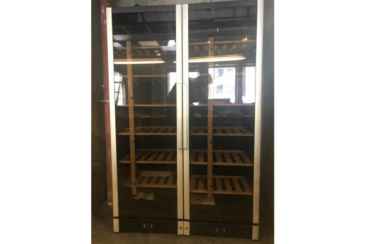 Винный шкаф Vestfrost Solutions W 185 S