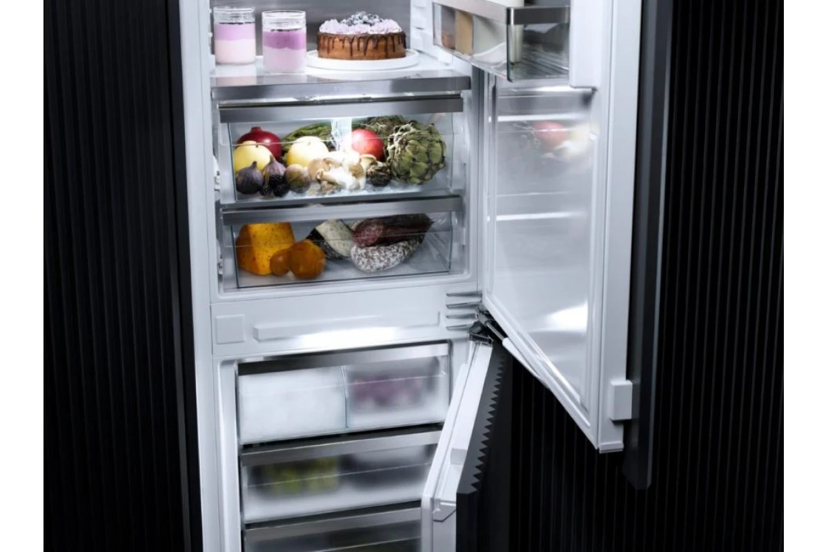 Встраиваемый холодильник Miele KFN 7795 D