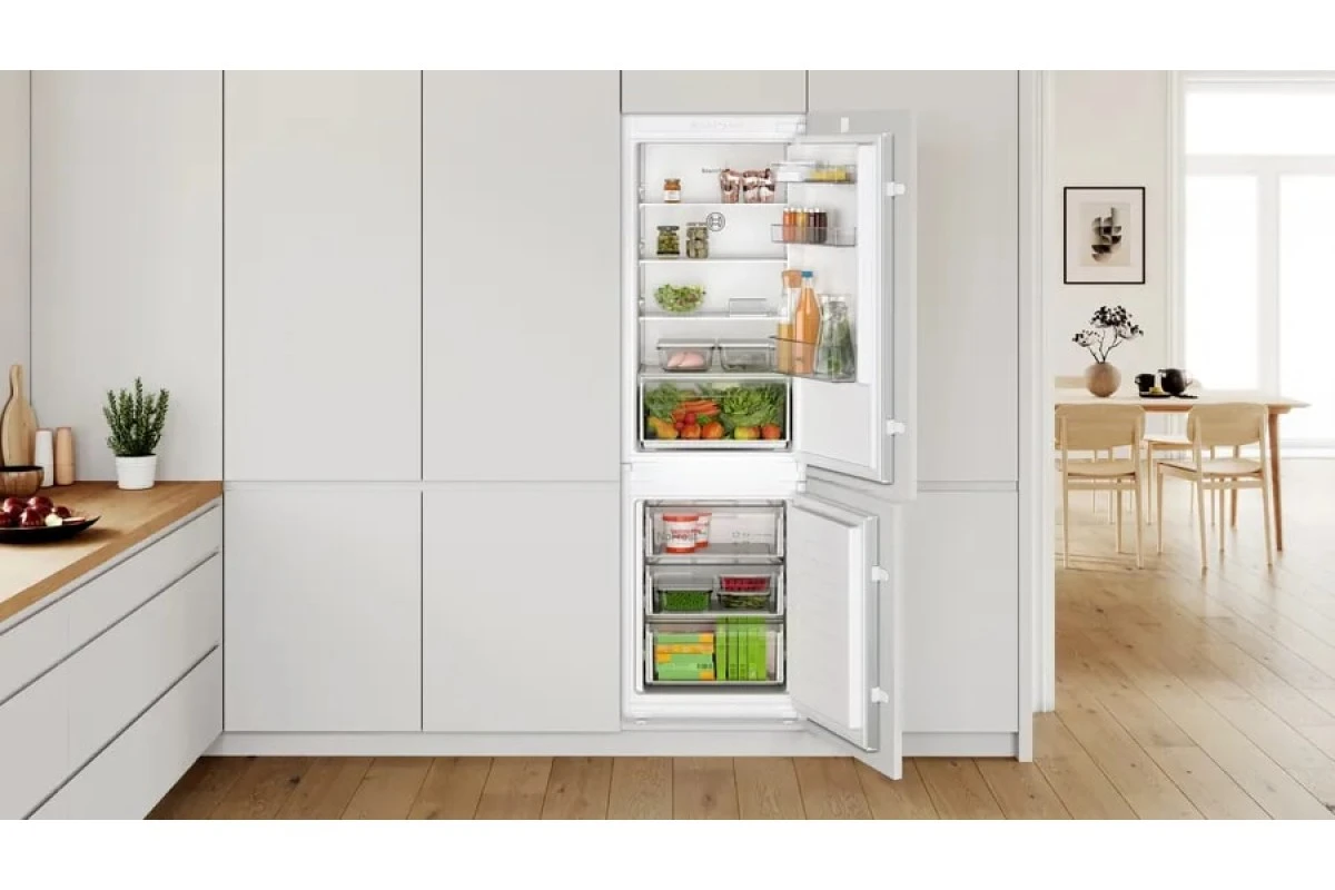 Встраиваемый двухкамерный холодильник Bosch KIN865SE0