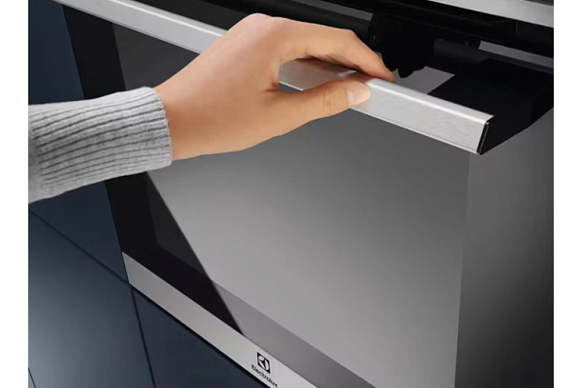 Духовой шкаф Electrolux EOD5C70X