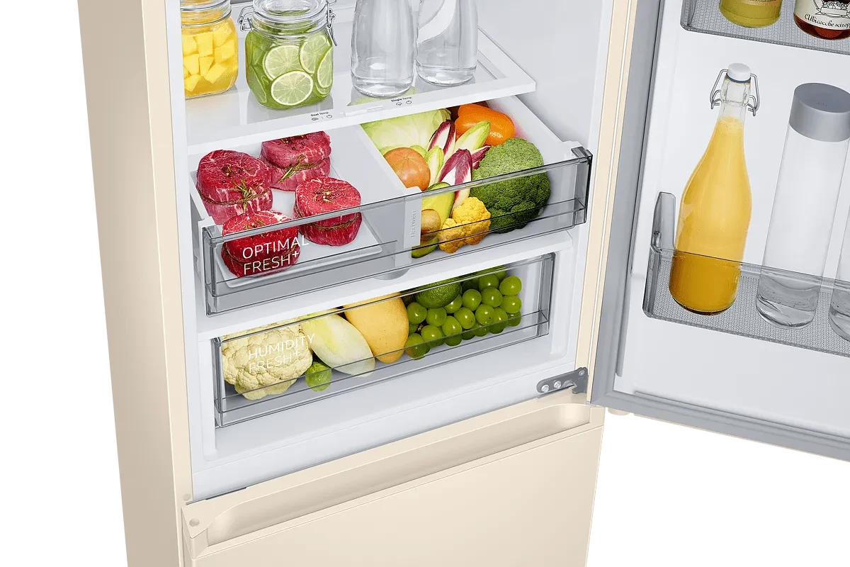 Холодильник Samsung RB36T774F бежевого цвета