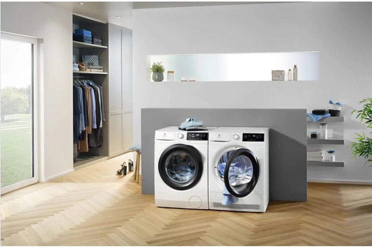 Сушильная машина Electrolux EW8HR359S