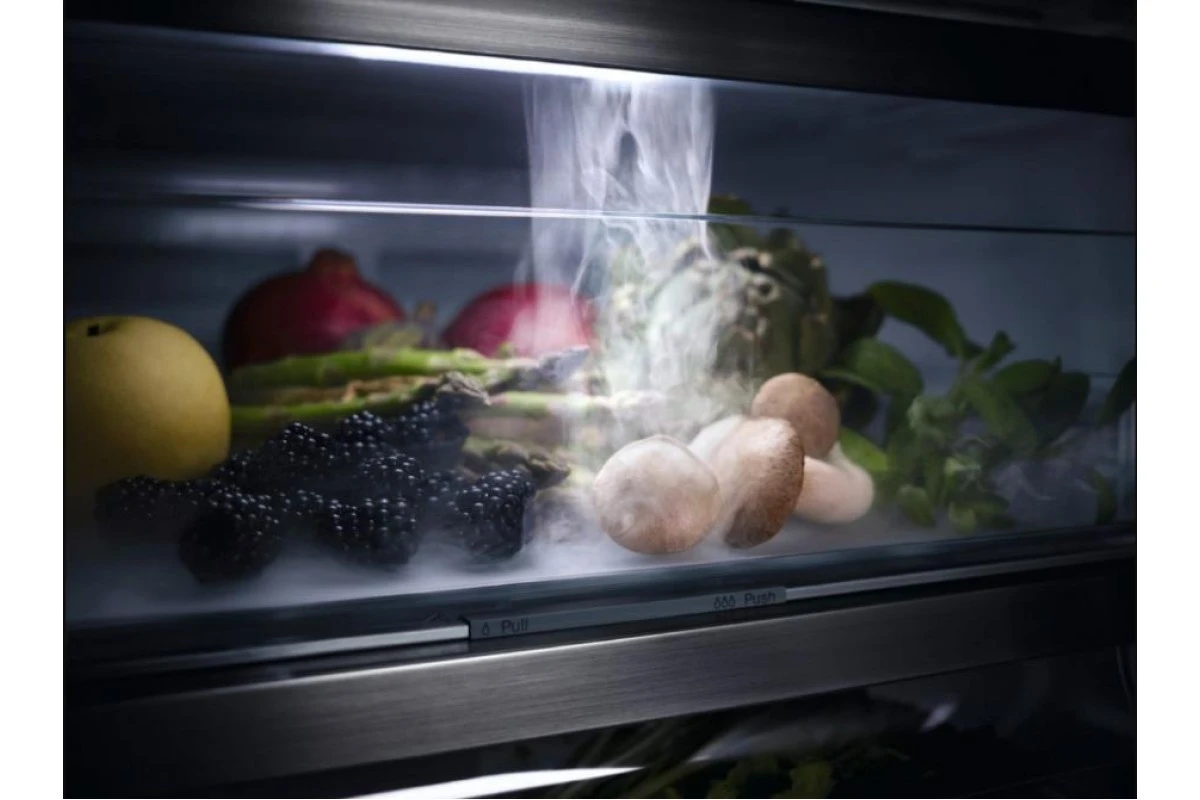 Встраиваемый холодильник Miele KFN 7795 D