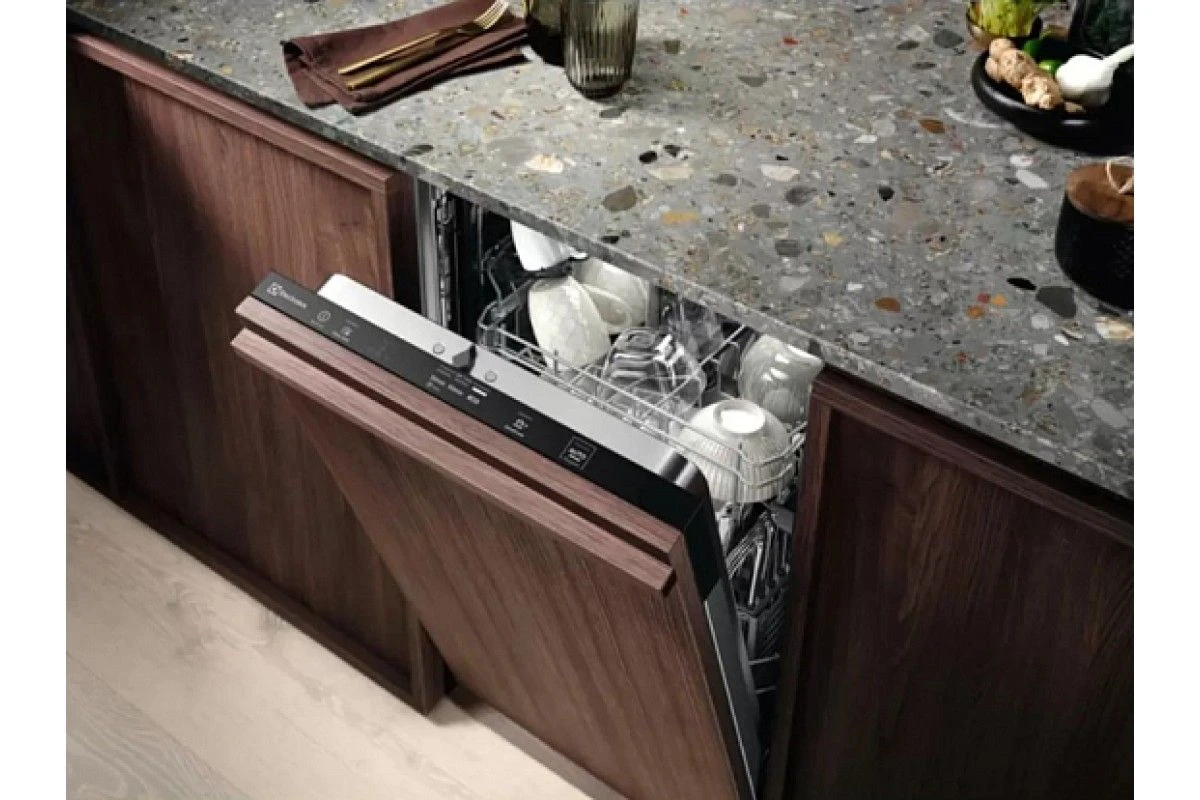 Встраиваемая посудомоечная машина Electrolux KEAD2100L