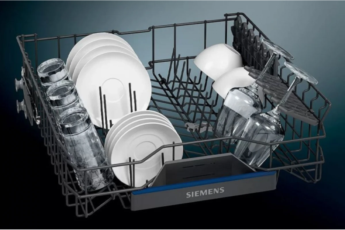 Встраиваемая посудомоечная машина Siemens SN63HX61CE