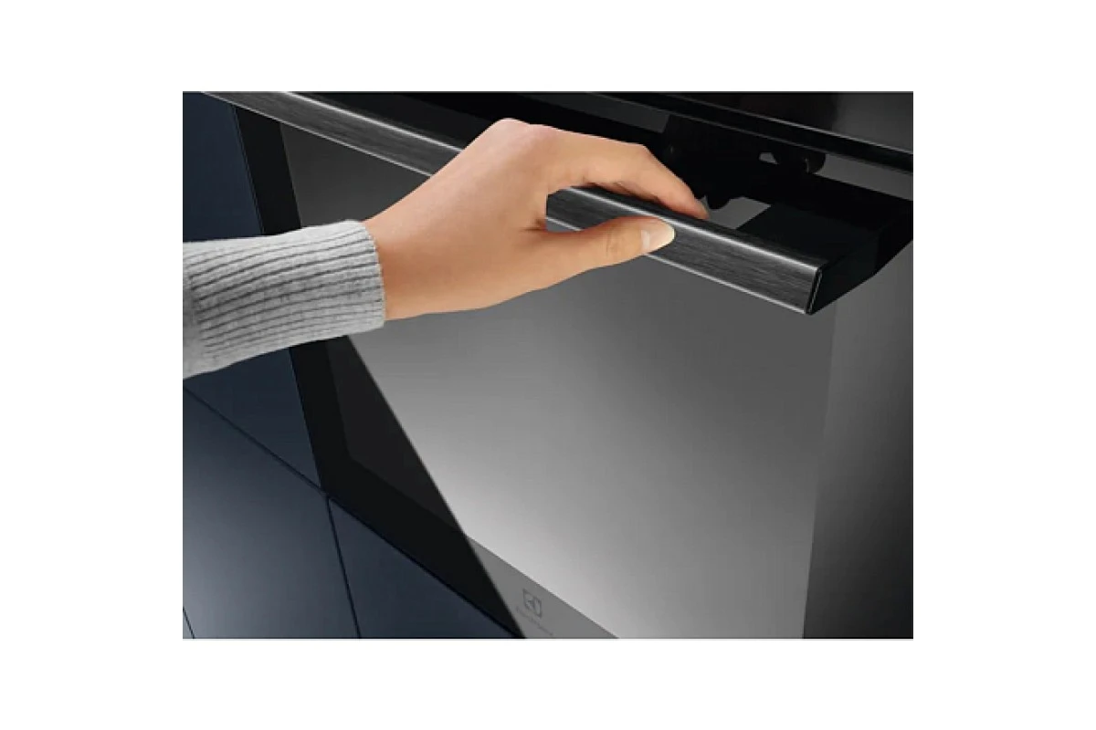 Духовой шкаф Electrolux EOF5C50BZ