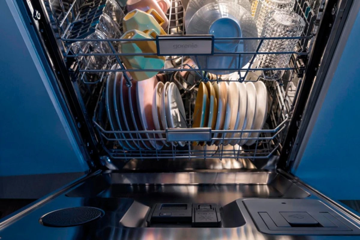 Встраиваемая посудомоечная машина Gorenje GV693C61AD