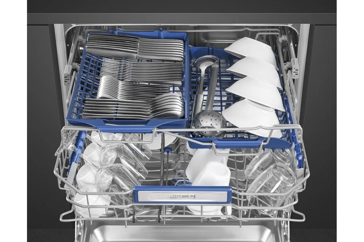 Встраиваемая посудомоечная машина Smeg STL323BQLH