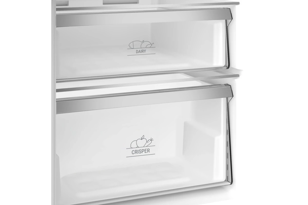 Встраиваемый однокамерный холодильник Hotpoint HBDR 18I