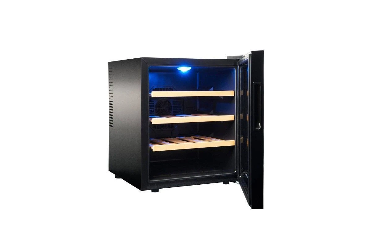 Однозонный шкаф Vinosafe VSF16AM