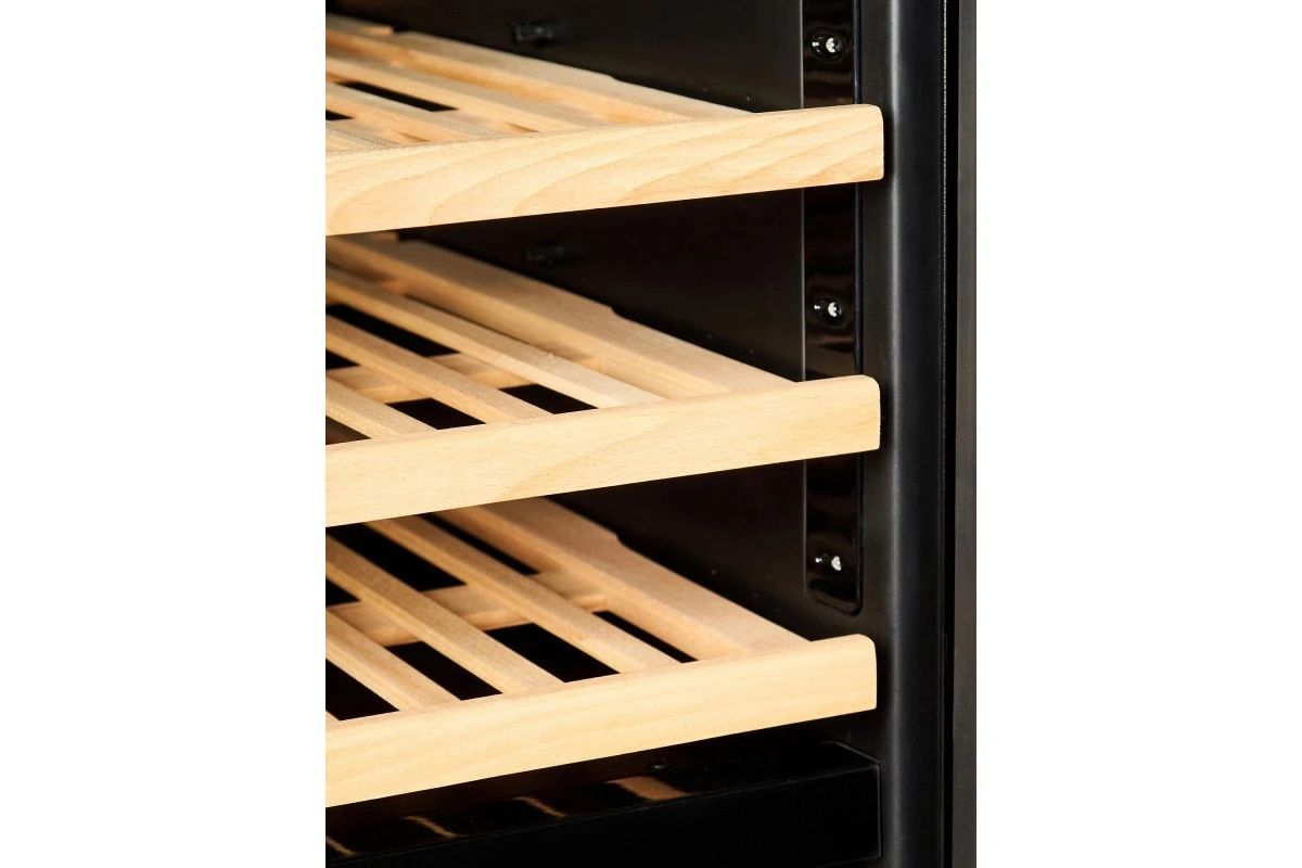 Однозонный шкаф Vinosafe VSF32AM
