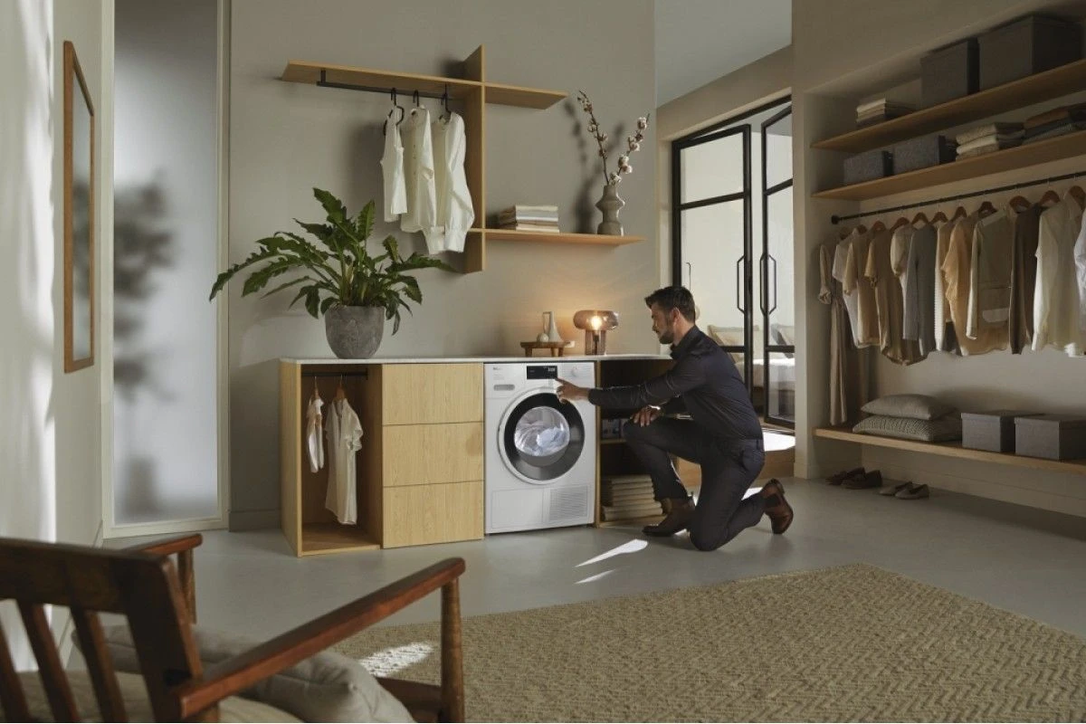 Сушильная машина Miele TSF763WP