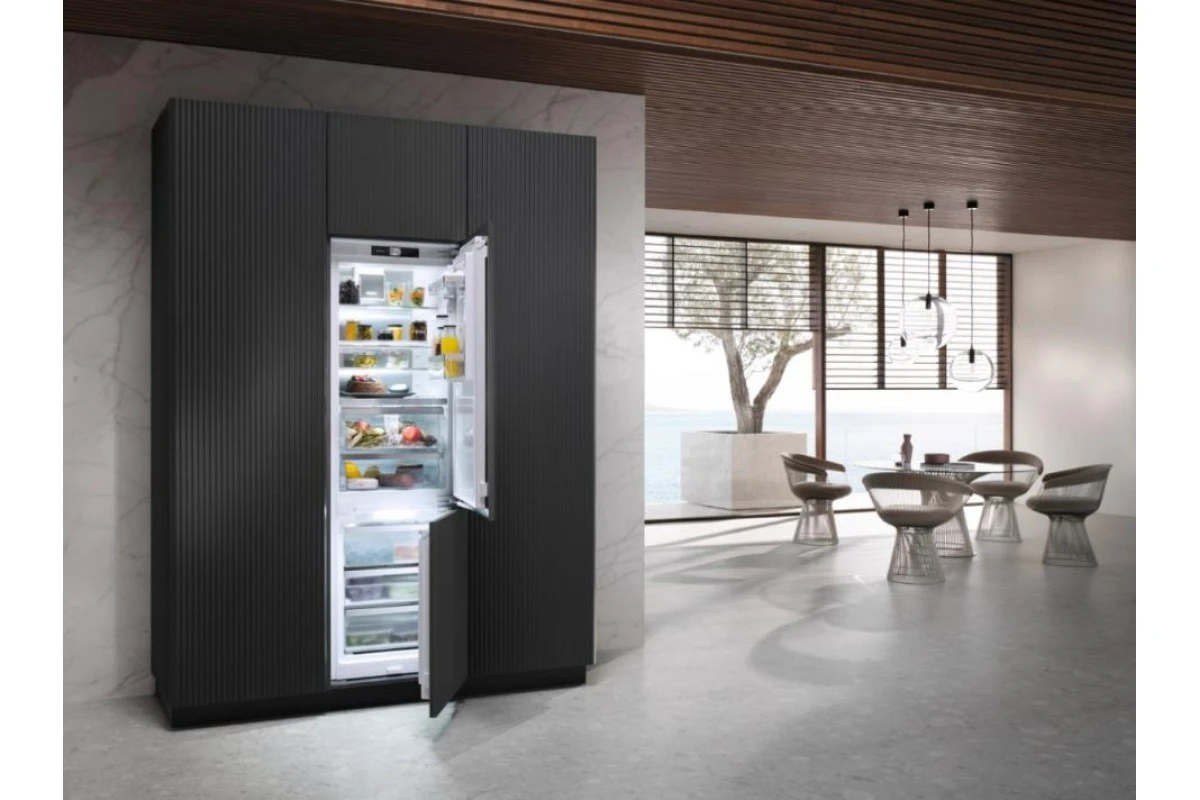 Встраиваемый холодильник Miele KFN 7795 D
