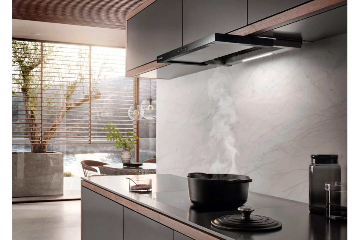 Встраиваемая вытяжка Miele DAS 2620 матовый черный