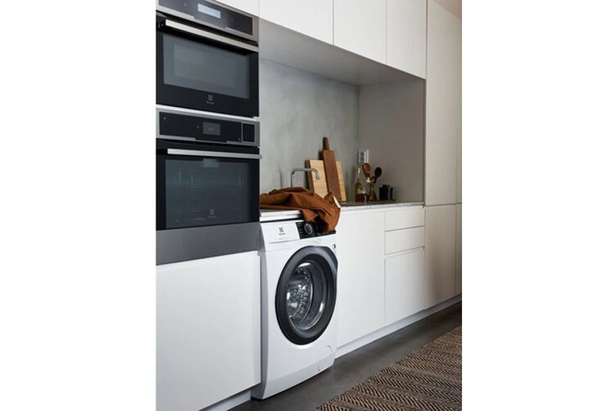 Стирально-сушильная машина Electrolux EW7WN361S