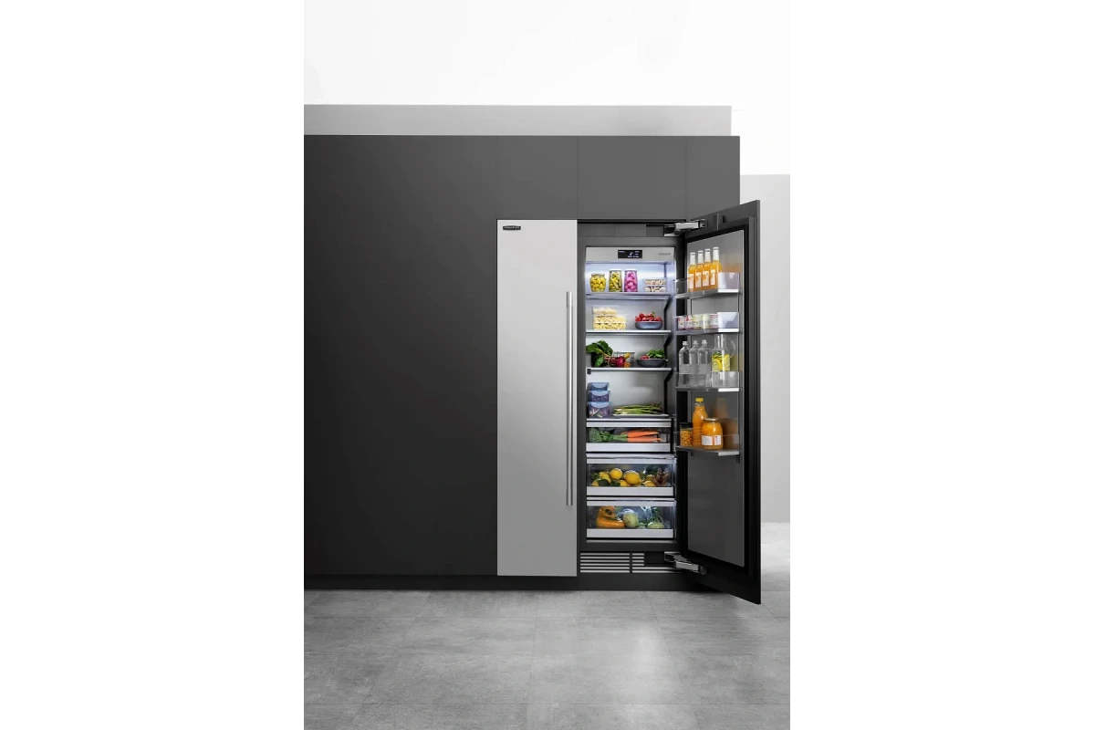 Холодильник Signature Kitchen Suite SKSCR2431P