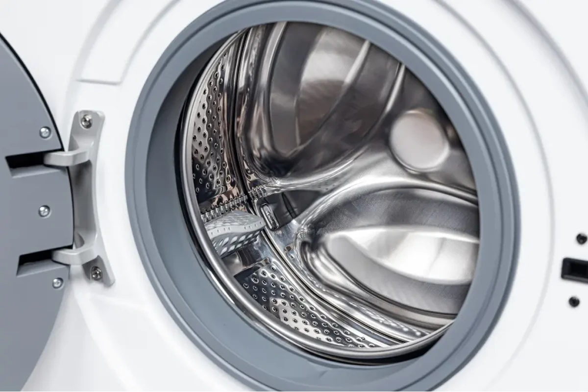 Стиральная машина Midea MF11712BS40/W
