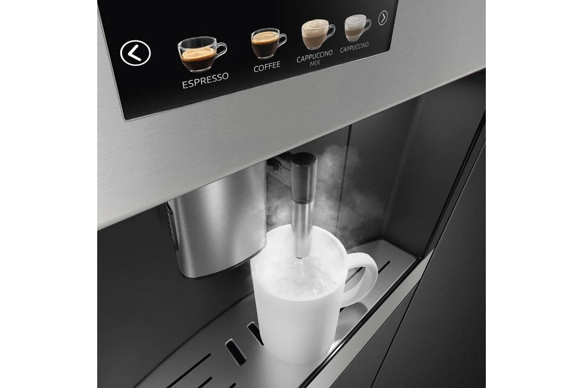 Встраиваемая кофемашина Smeg CMS4303XRU