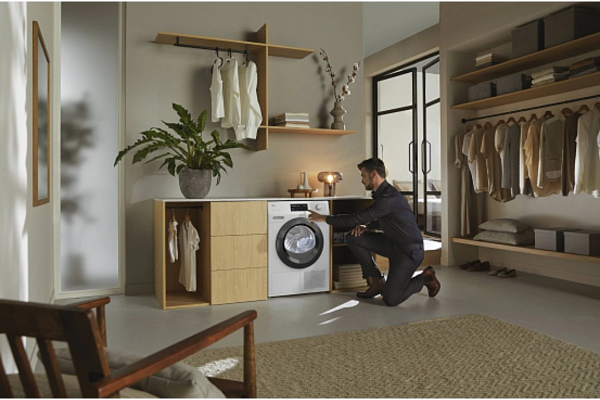 Сушильная машина Miele TCL790WP