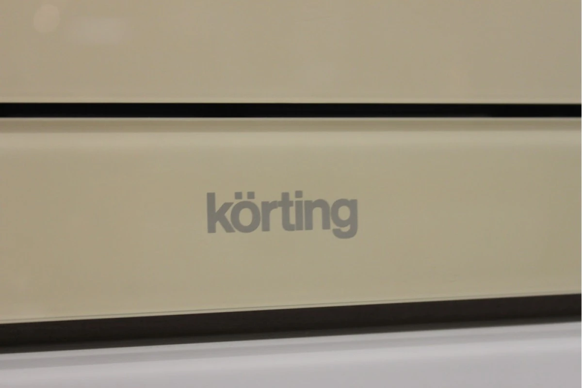 Встраиваемая микроволновая печь Korting KMI 825 TGB