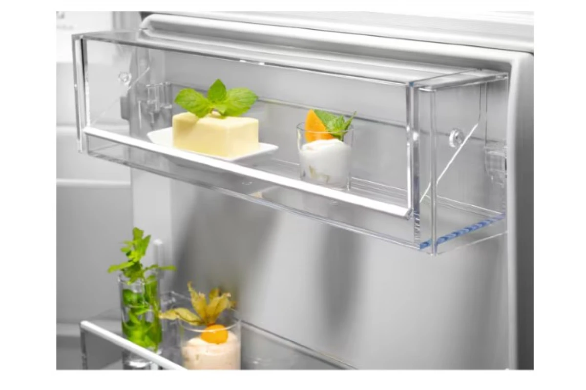 Встраиваемый холодильник Electrolux ENG7TE75S