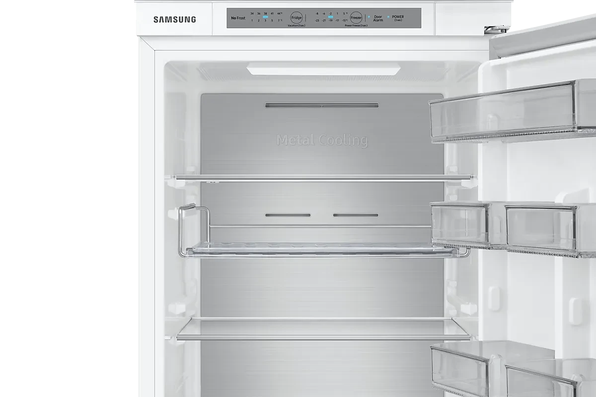 Встраиваемый холодильник Samsung BRB26705EWW/EF