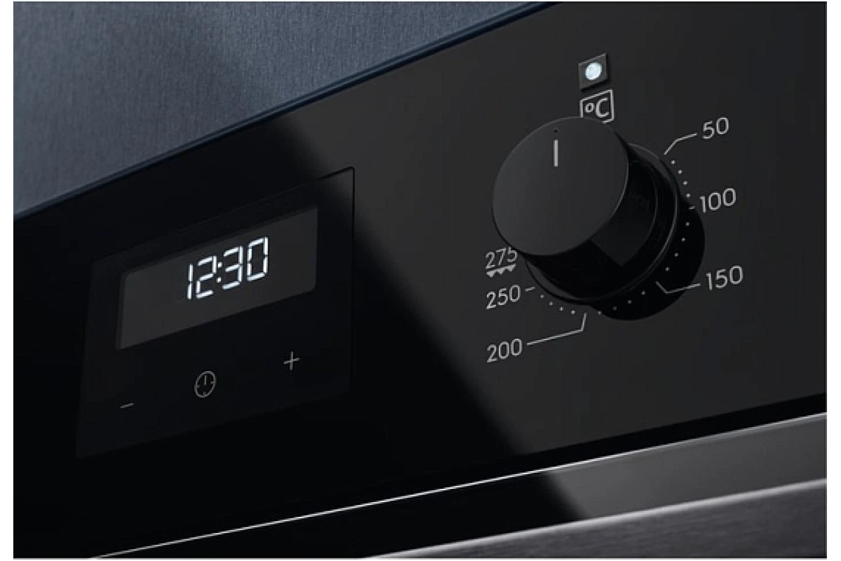 Духовой шкаф Electrolux EOD3C70TK