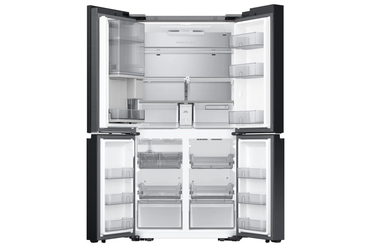 Многодверный холодильник Samsung RF65DB970012WR Bespoke с Beverage Center™