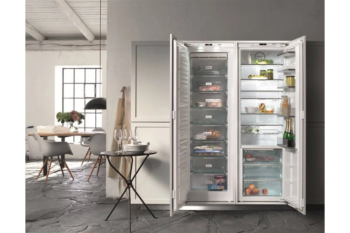 Морозильник Miele FNS37402i