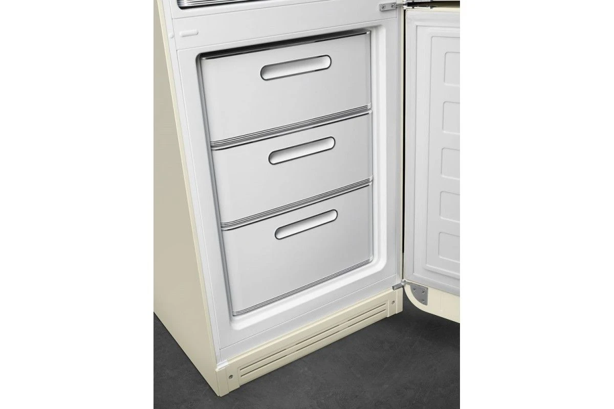 Холодильник Smeg FAB32RCR5