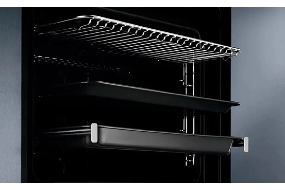 Духовой шкаф Electrolux EOF3H50BK