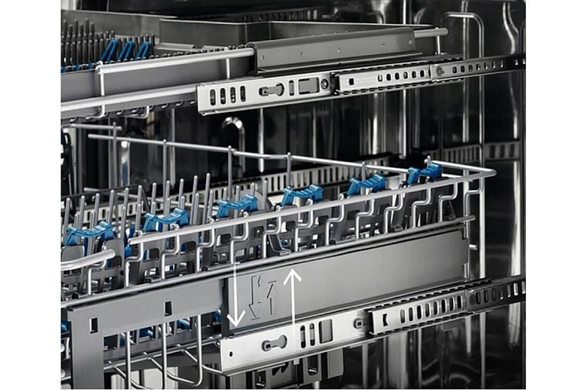 Встраиваемая посудомоечная машина Electrolux KECA7305L