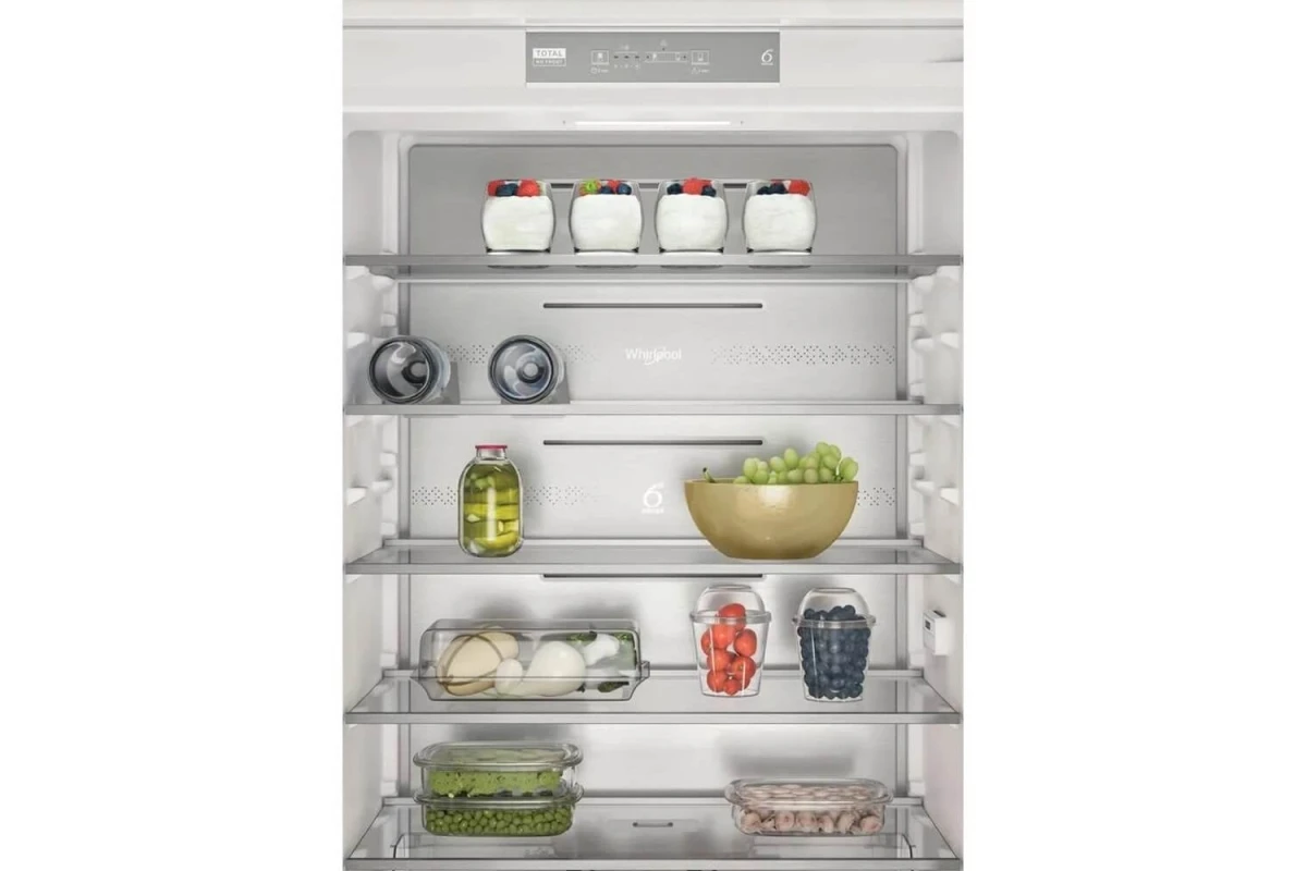 Встраиваемый холодильник Whirlpool SP70 T121