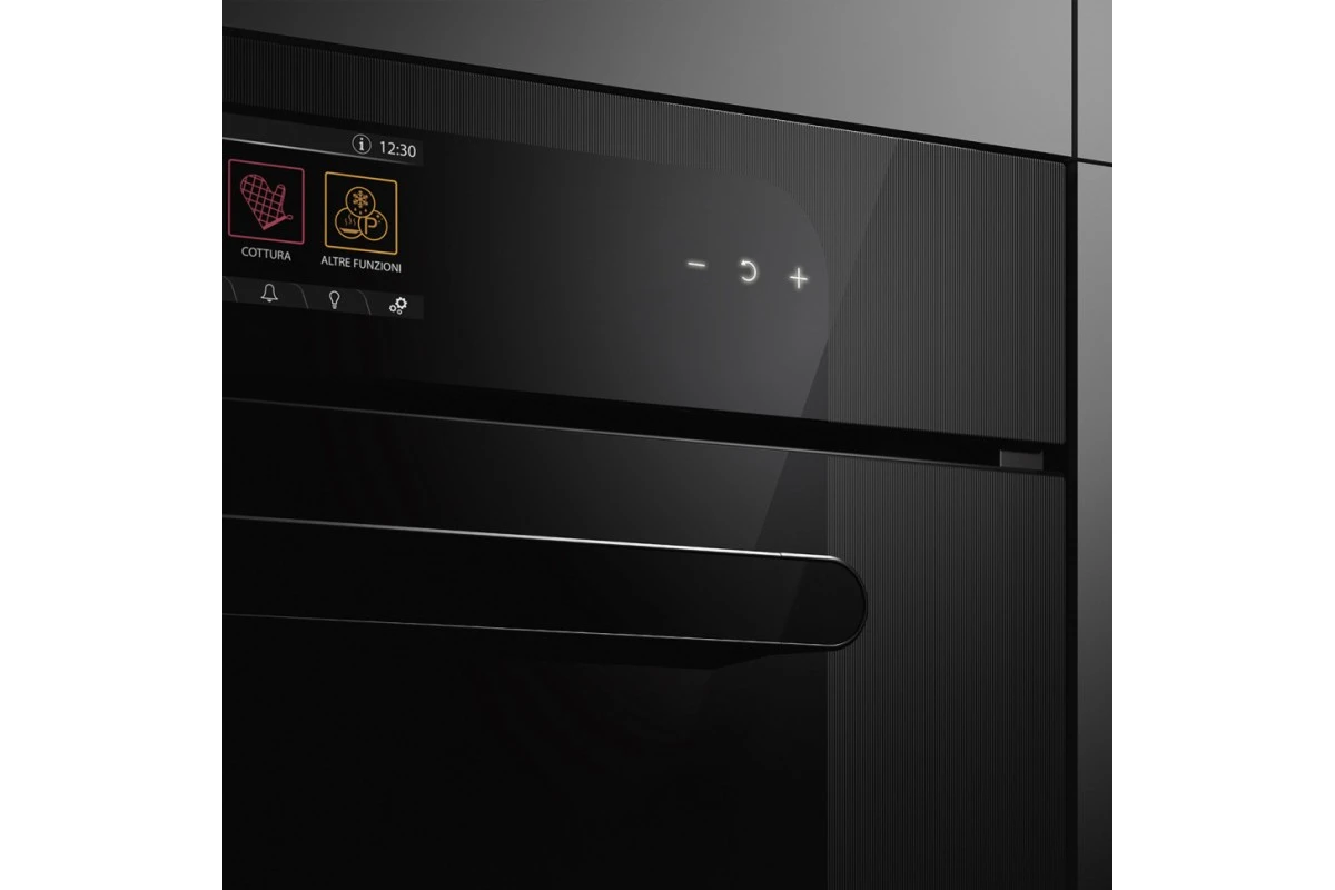 Многофункциональный духовой шкаф Smeg SOP6204S2PB