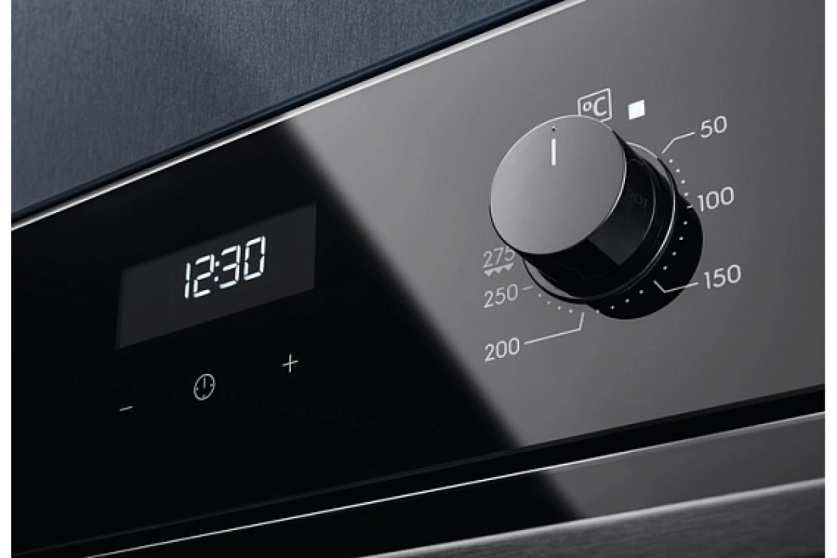 Духовой шкаф Electrolux OEE5C71Z